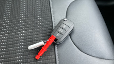 Peugeot 2008 1.2 PureTech 130 Allure 5dr Petrol Estate